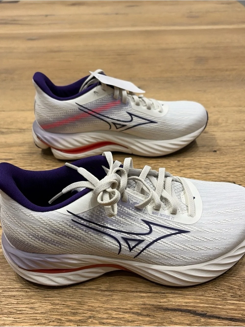 Mizuno Women’s White Running Shoes with Purple Accents